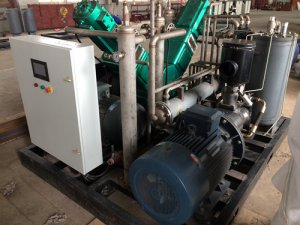 <strong>無油空壓機(jī)01</strong>